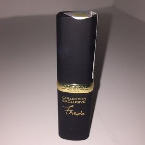 L’Oreal Freida’s Red Lipstick, Authentic